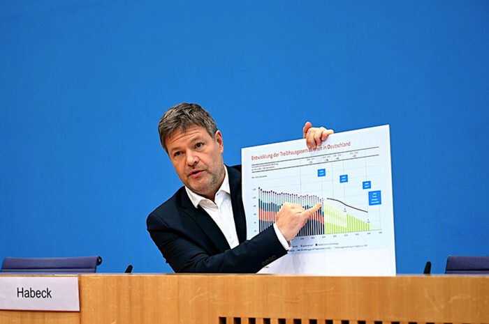 Habeck: «Müssen Tempo bei Emissionssenkung verdreifachen»